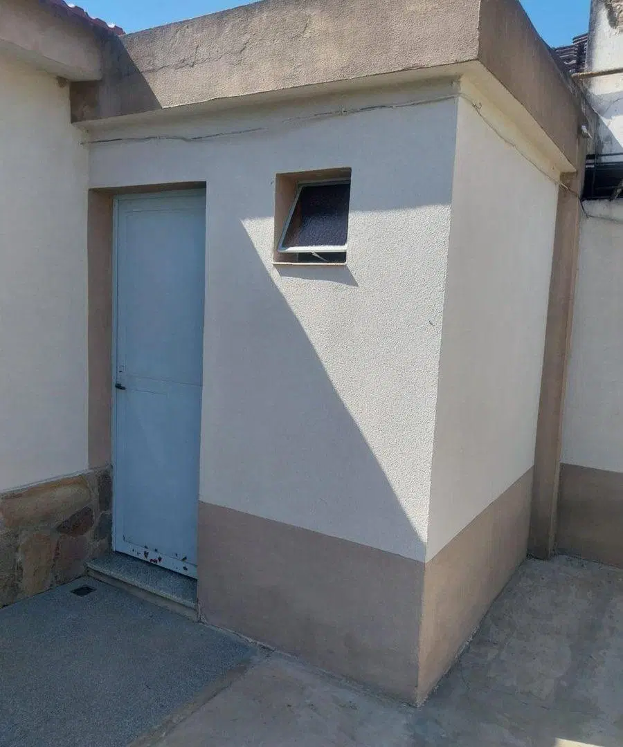 CASA EN VENTA EN PERGAMINO CON PILETA 4
