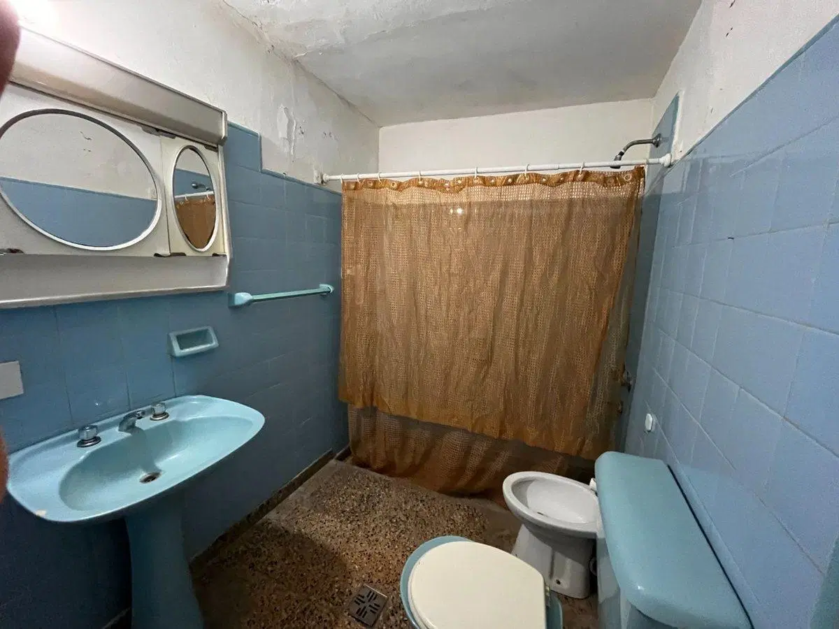 CASA EN VENTA EN COLON CON PILETA 2