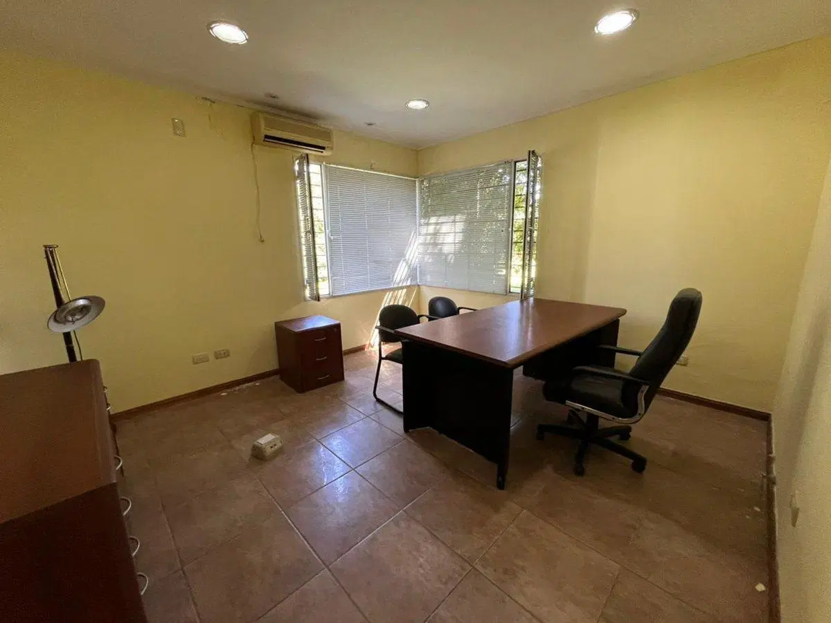 OFICINAS Y GALPÓN EN ALQUILER EN PERGAMINO 5