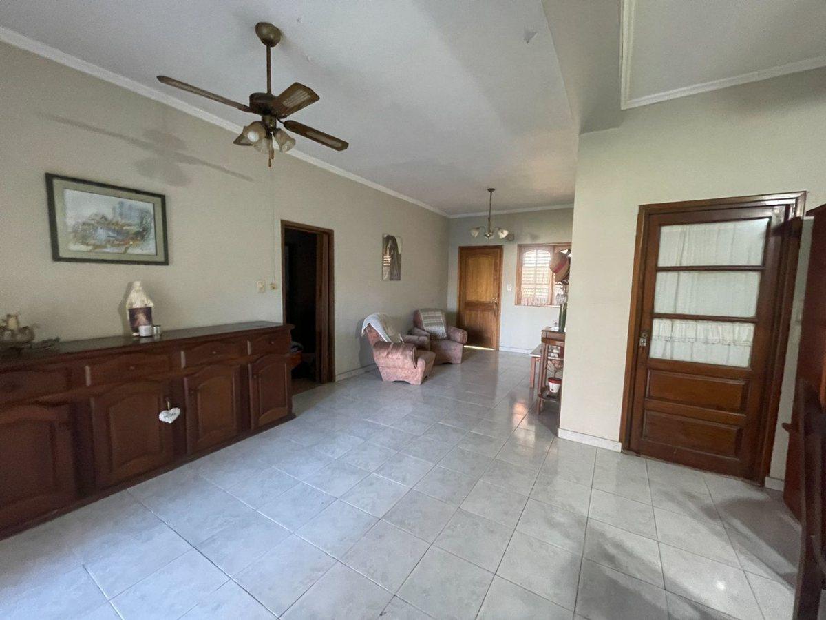 Foto de CASA EN VENTA EN BRAGADO CON PATIO, imagen 5