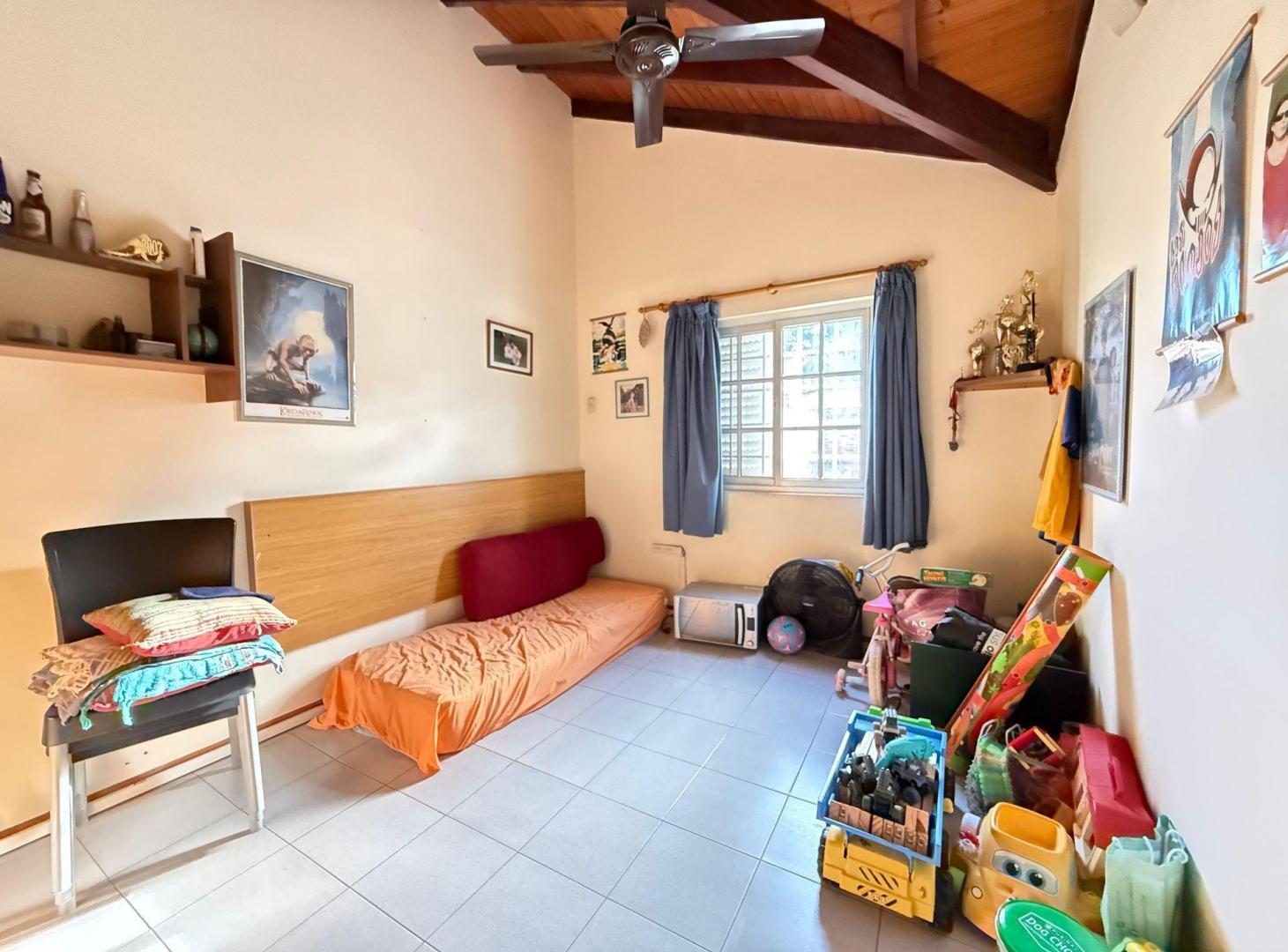 Foto de CASA EN VENTA EN PERGAMINO CON PATIO Y PILETA, imagen 3