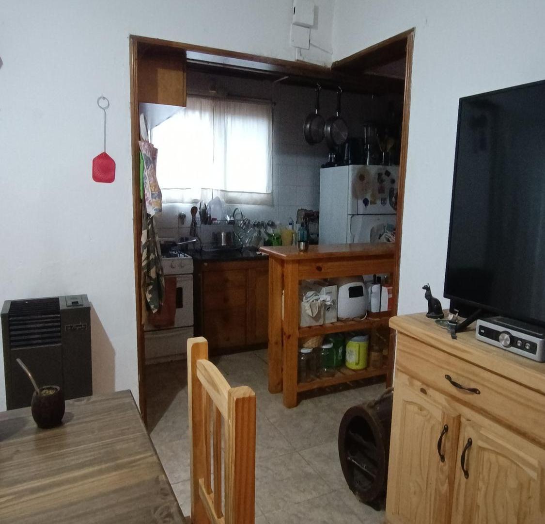 Foto de CASA DUPLEX EN VENTA PERGAMINO CON GARAGE Y PATIO, imagen 2