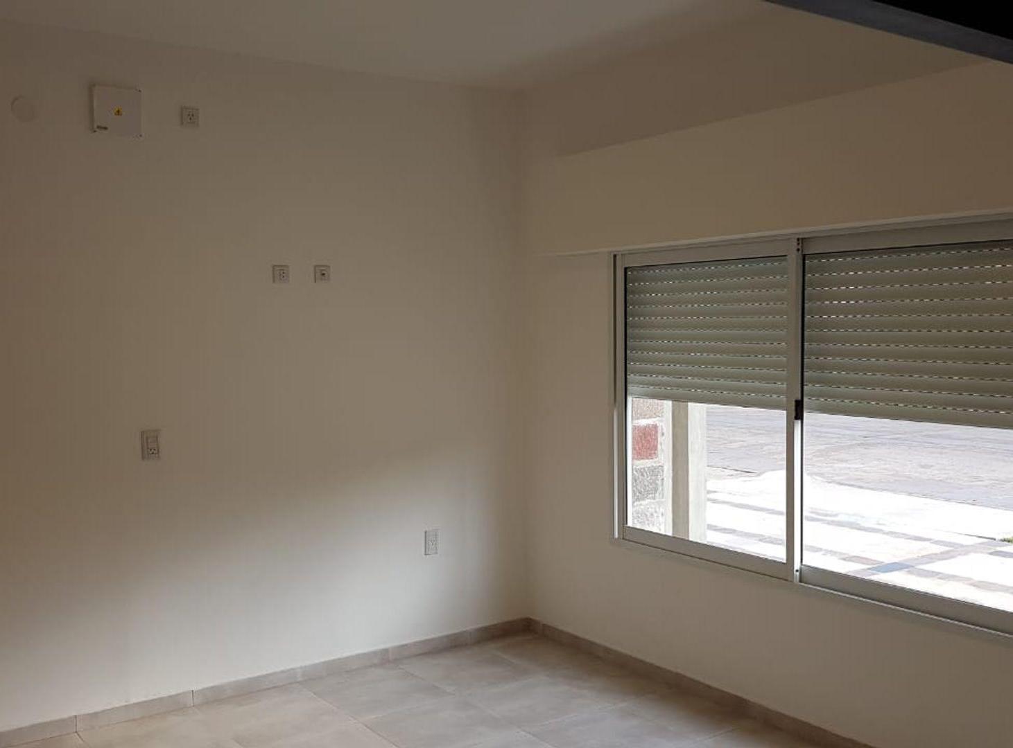 Foto de CASA EN VENTA EN COLON CON PILETA, imagen 1