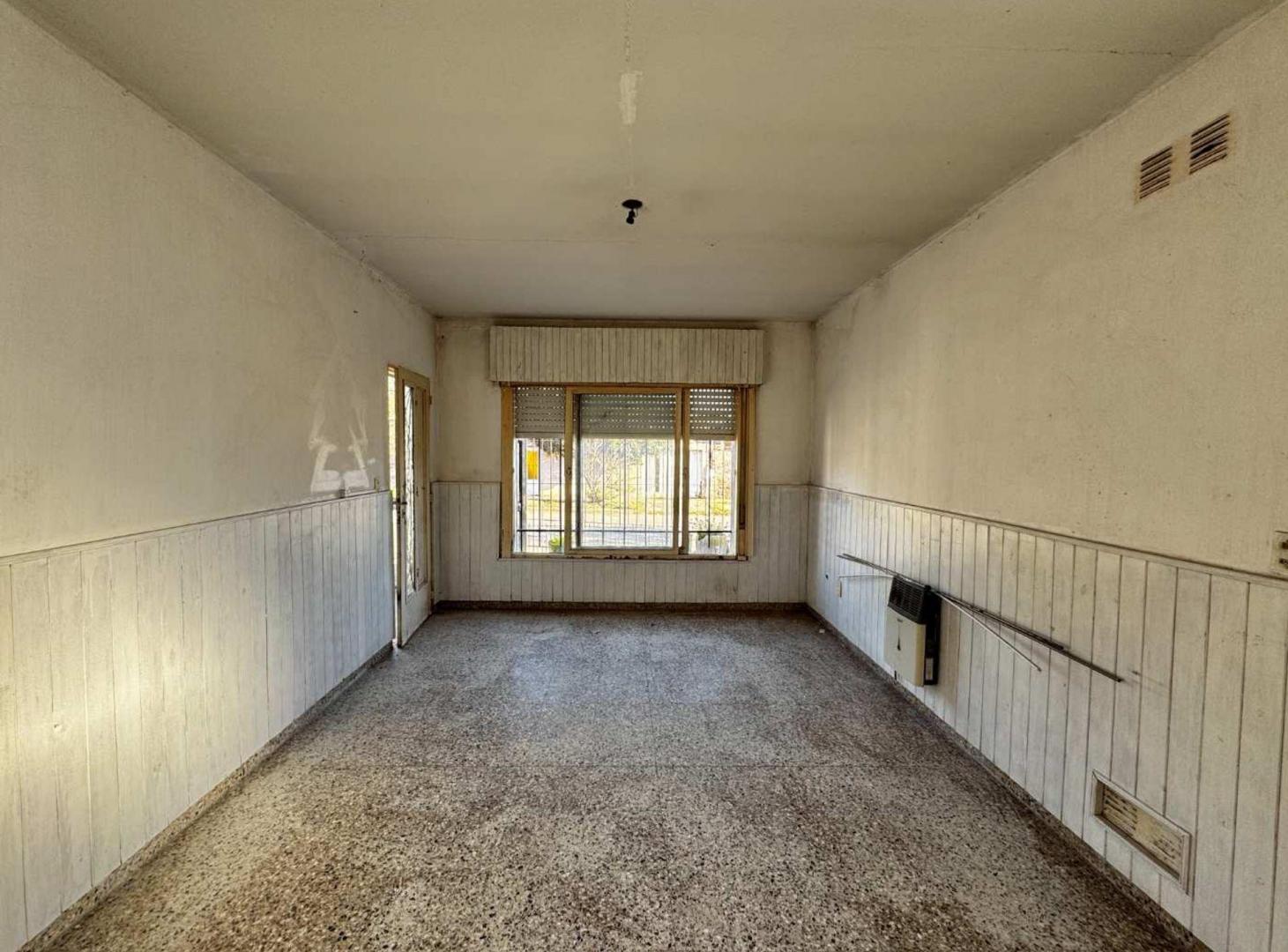 Foto de CASA EN VENTA EN PERGAMINO CON PATIO, imagen 5