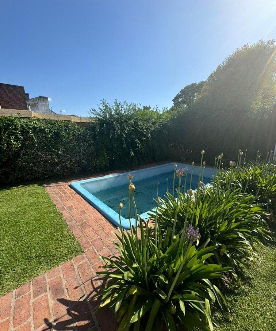 Foto de CASA EN VENTA EN PERGAMINO CON PILETA, imagen 1