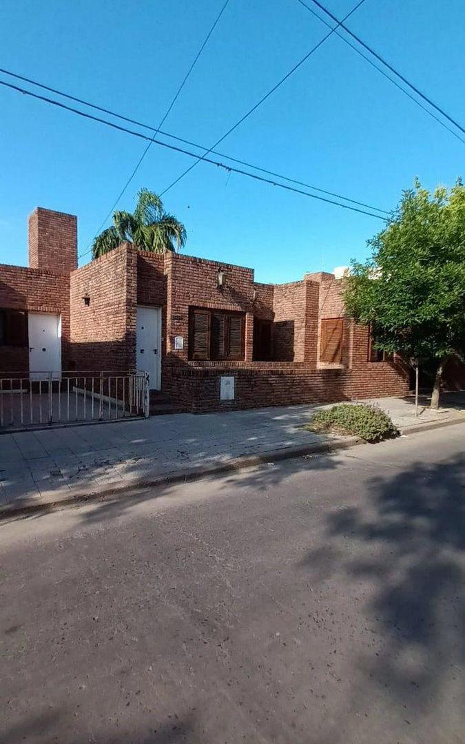 Foto de CASA EN VENTA EN PERGAMINO EN ZONA CENTRICA, imagen 4