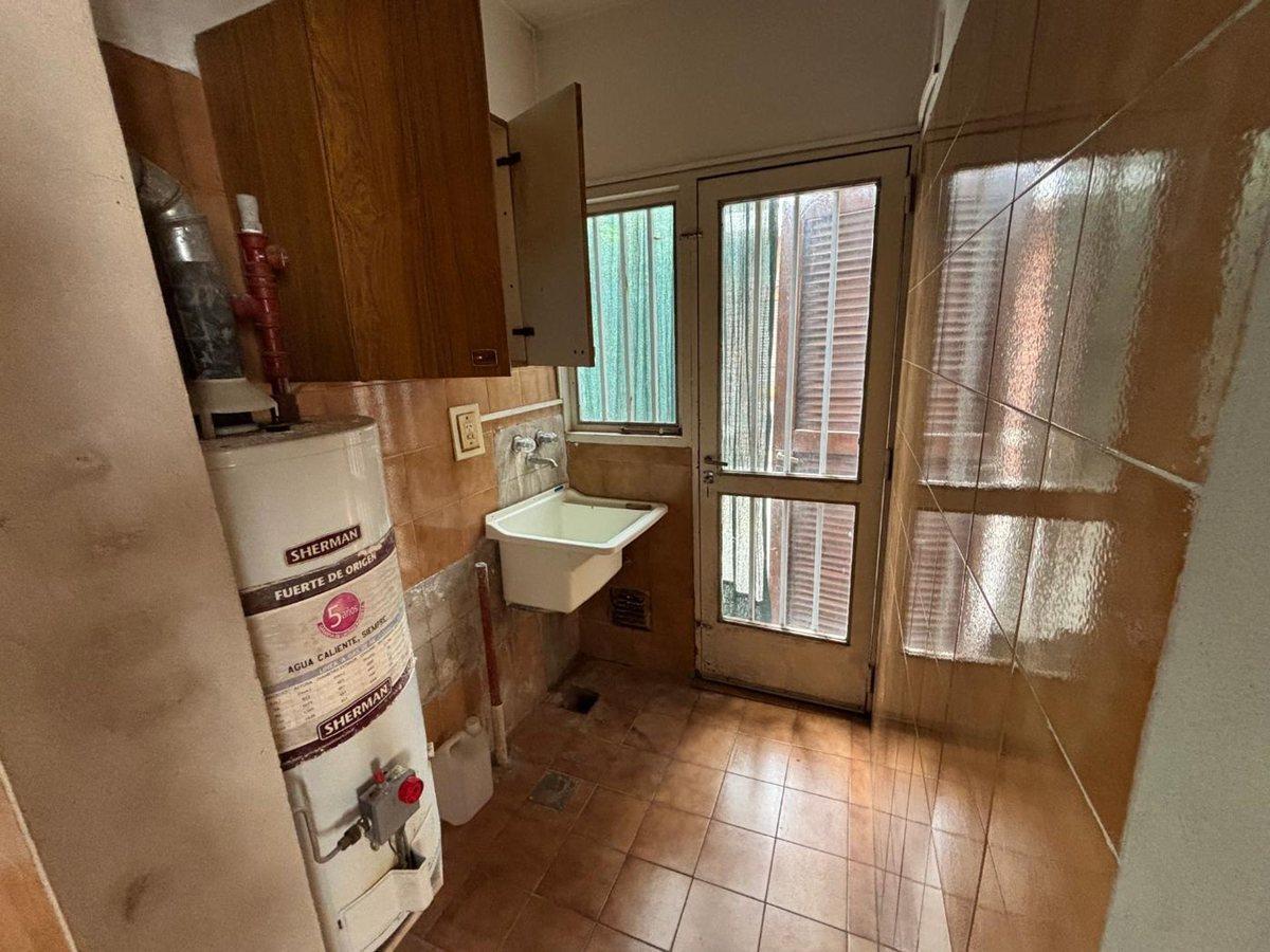 Foto de CASA EN VENTA EN PERGAMINO EN ZONA CENTRICA, imagen 1