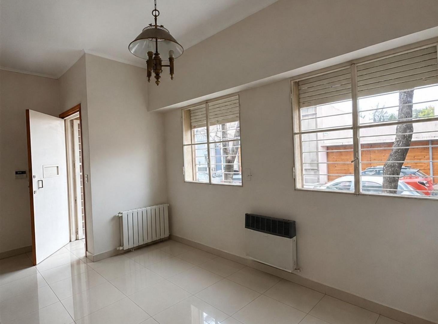 Foto de CASA EN VENTA EN PERGAMINO ZONA CENTRICA, imagen 1