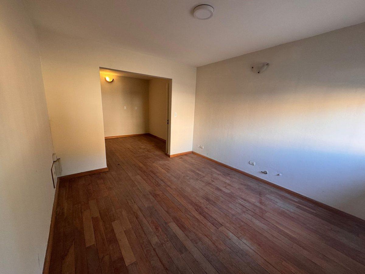 Foto de CASA EN VENTA EN PERGAMINO CON COCHERA, imagen 2