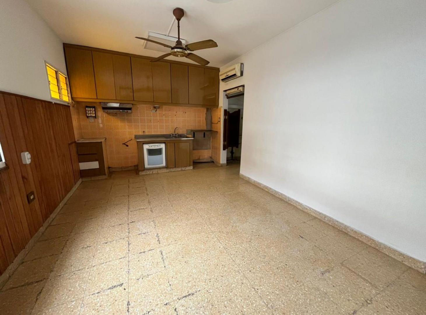 Foto de CASA EN VENTA EN PERGAMINO CON PATIO Y COCHERA, imagen 5