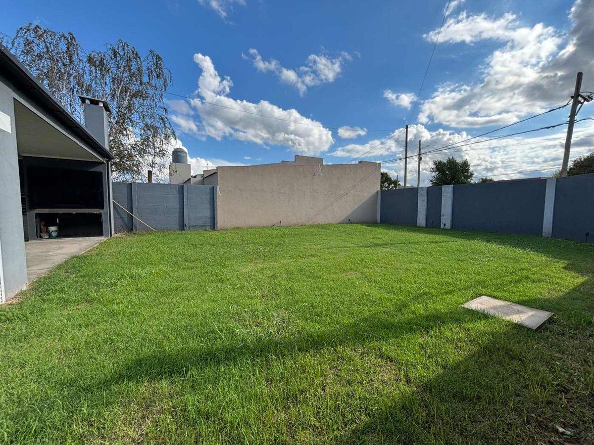 Foto de CASA EN VENTA EN BRAGADO, imagen 3
