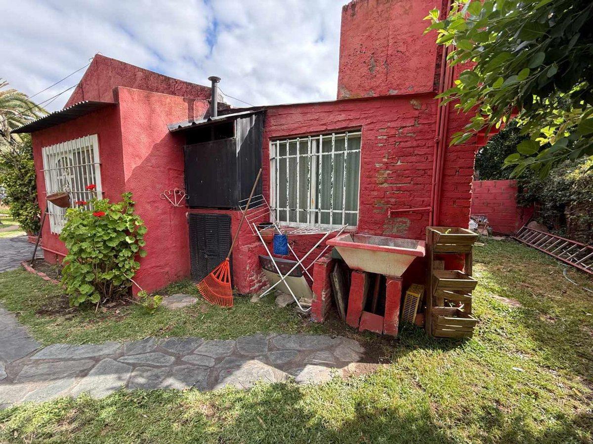 Foto de CASA EN VENTA EN PERGAMINO CON PATIO, imagen 1