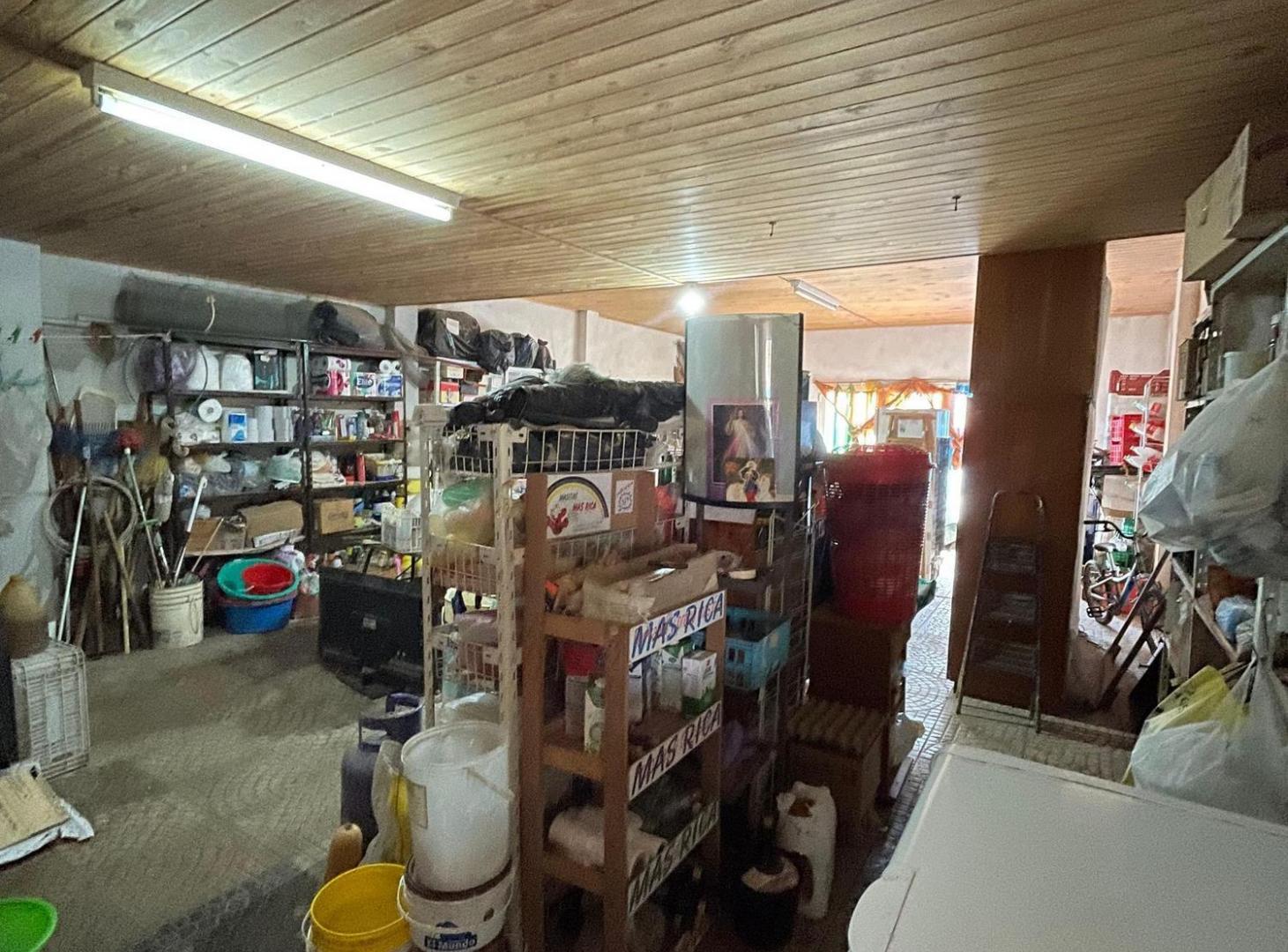 Foto de CASA CON LOCAL EN VENTA EN COMODORO PY, BRAGADO, imagen 5