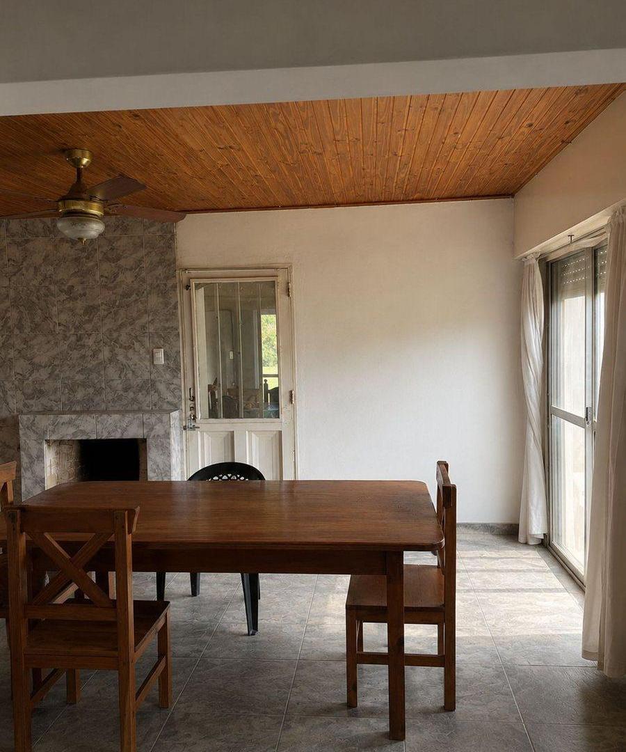 Foto de CASA CON LOCAL EN VENTA EN COMODORO PY, BRAGADO, imagen 3