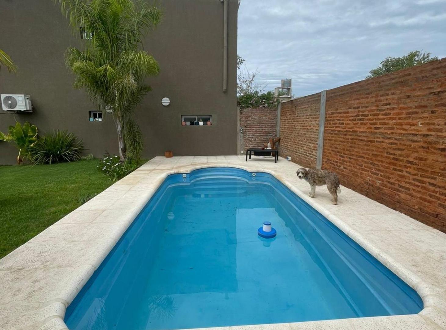 Foto de CASA EN VENTA EN PERGAMINO CON PILETA, imagen 2