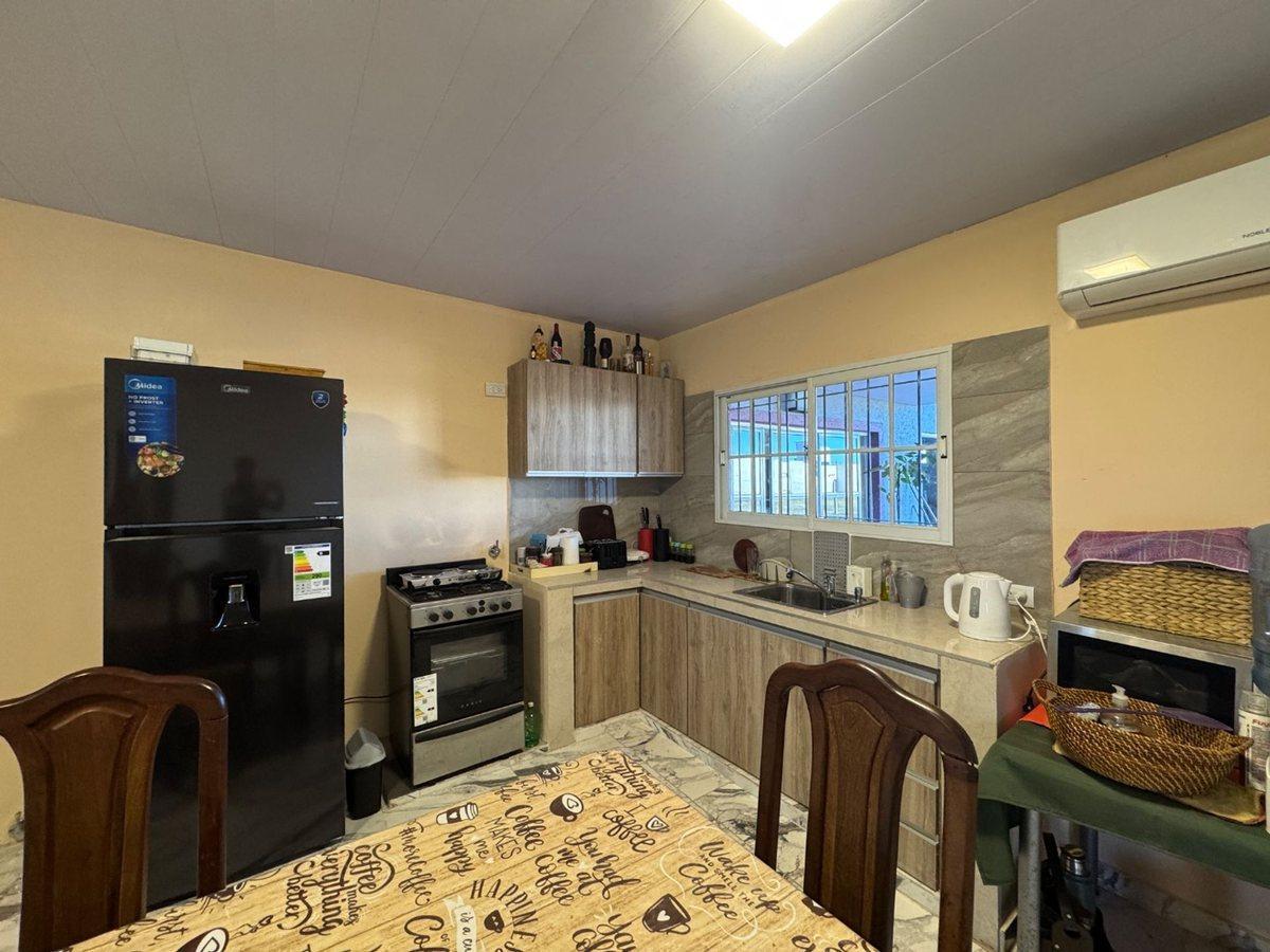 Foto de CASA EN VENTA EN PERGAMINO CON PILETA, imagen 2
