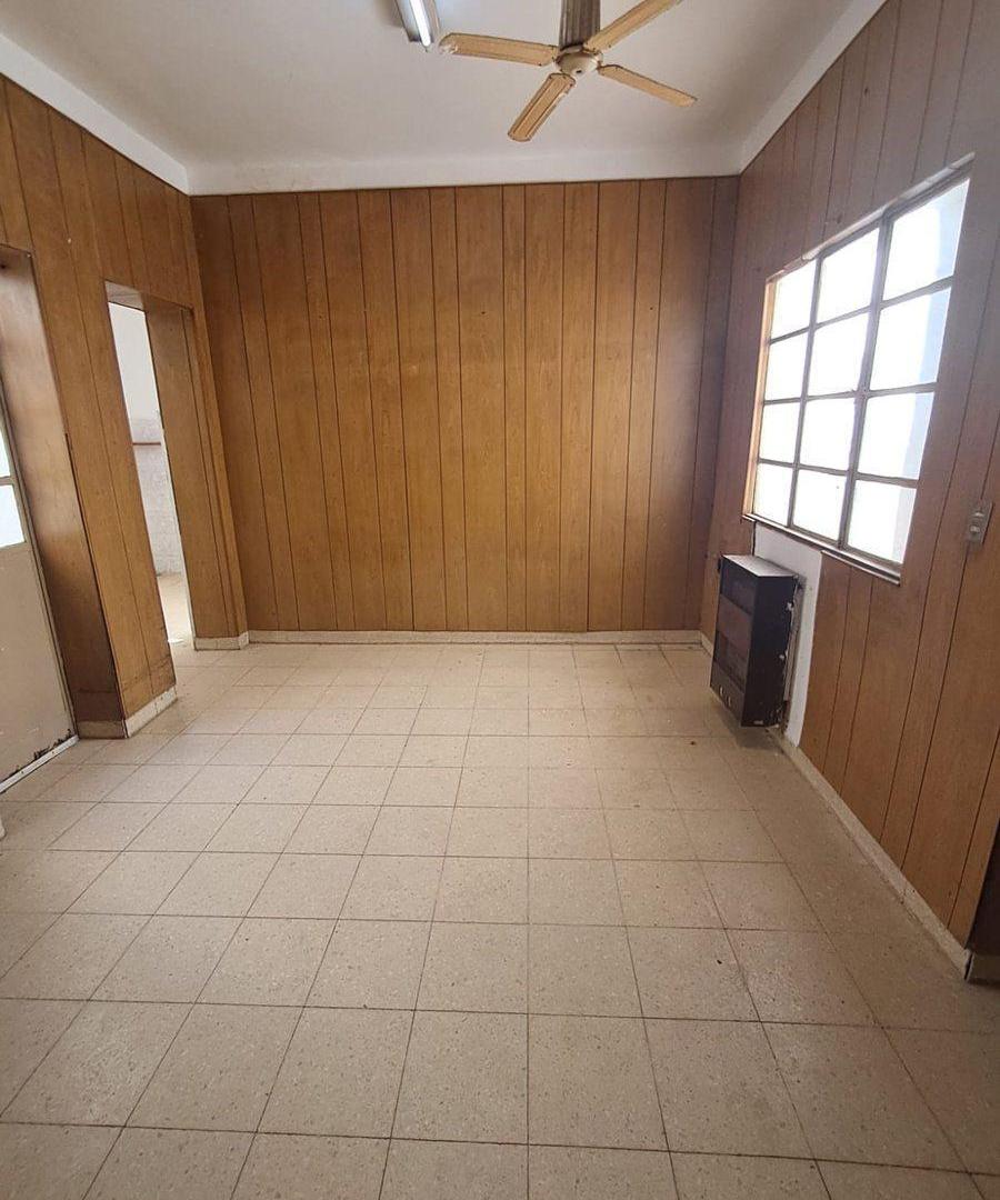 Foto de CASA EN VENTA EN PERGAMINO A REFACCIONAR, imagen 5