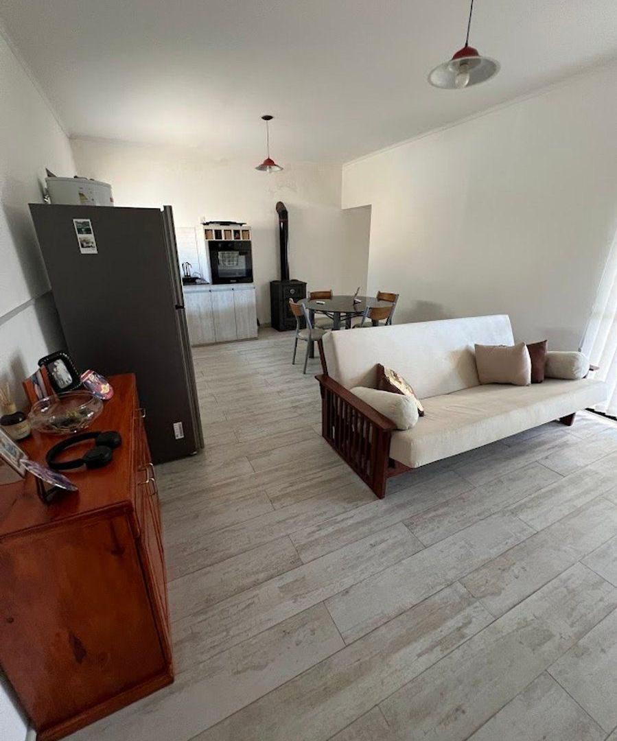 Foto de CASA EN VENTA EN PERGAMINO CON PILETA., imagen 2