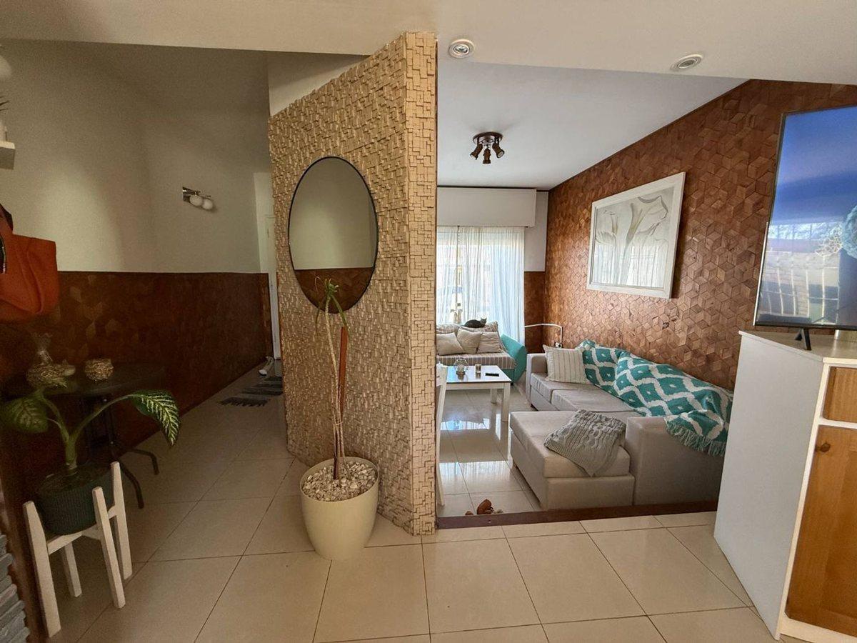 Foto de CASA EN VENTA EN PERGAMINO CON PATIO Y PILETA, imagen 2