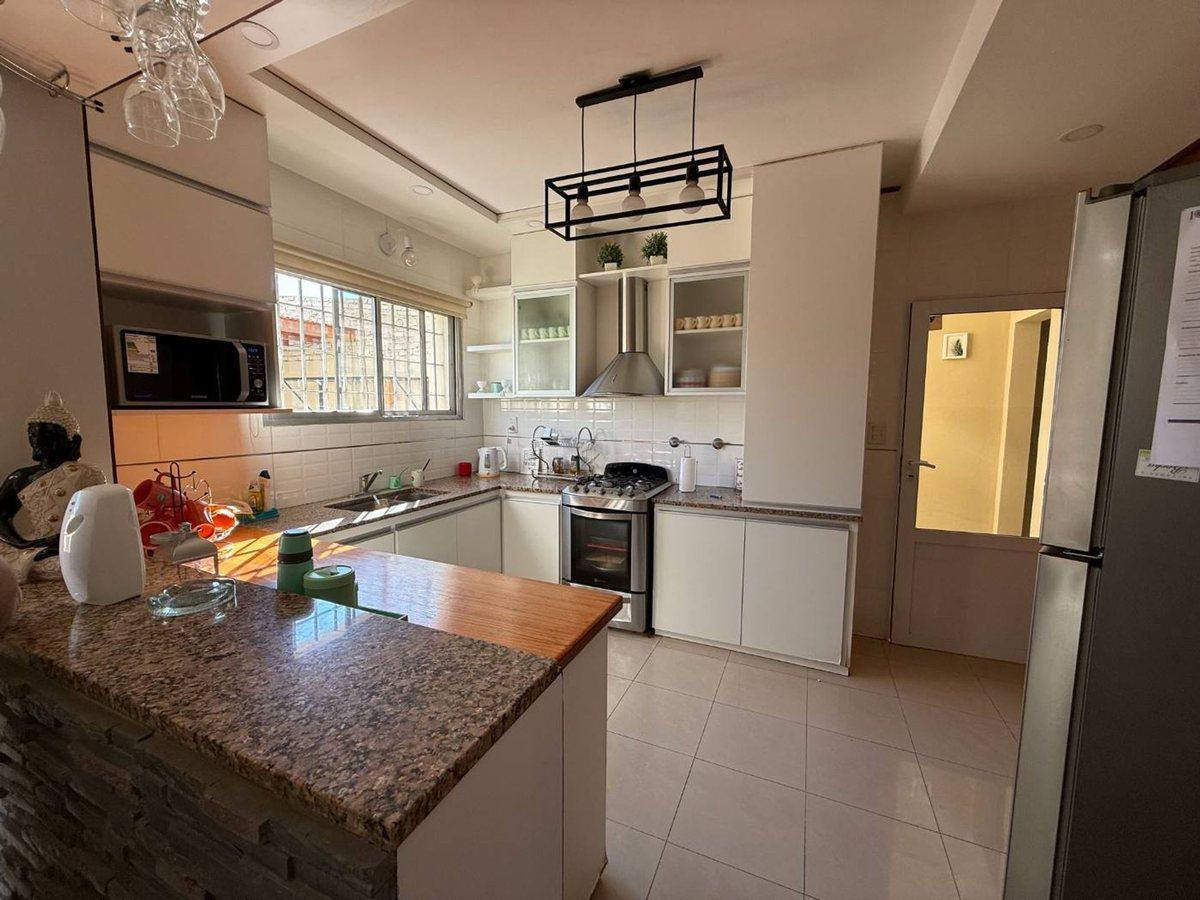 Foto de CASA EN VENTA EN PERGAMINO CON PATIO Y PILETA, imagen 1