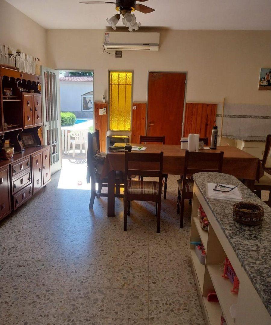 Foto de CASA EN VENTA EN PERGAMINO CON PILETA, imagen 4