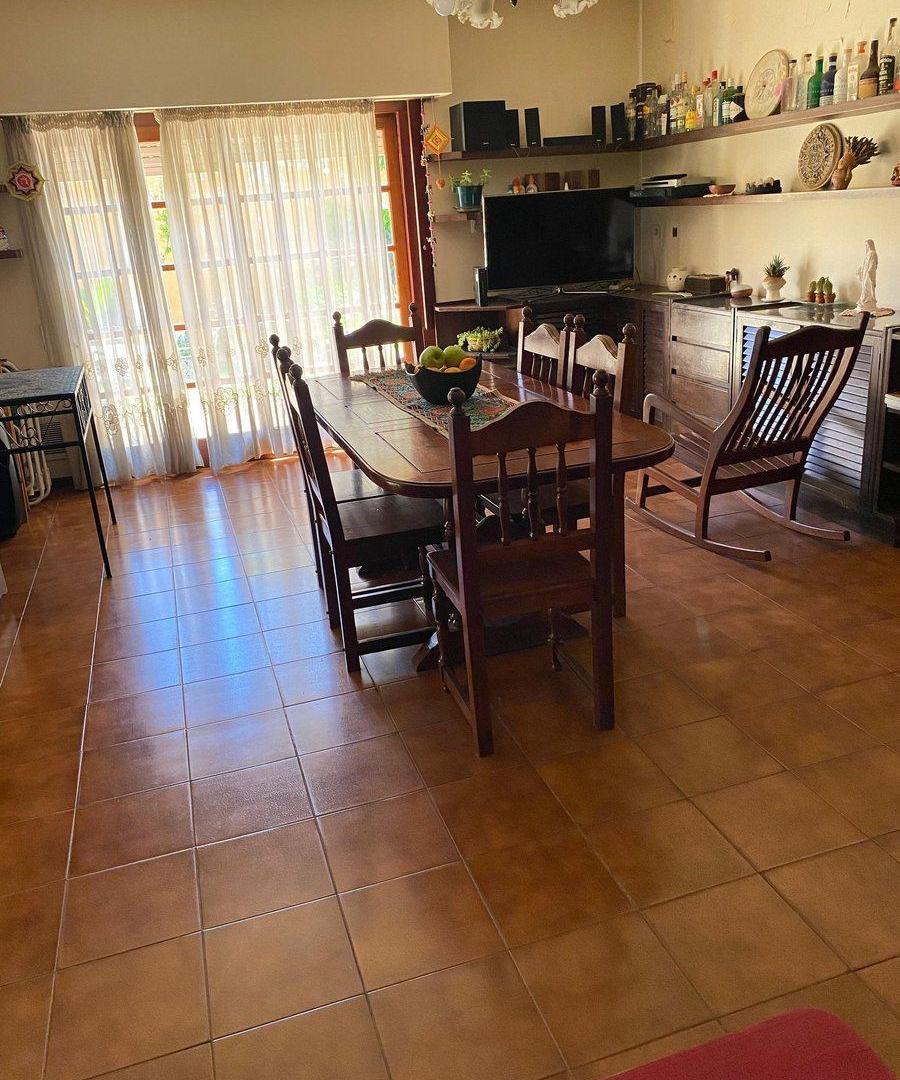 Foto de CASA EN VENTA EN PERGAMINO CON PILETA, imagen 2