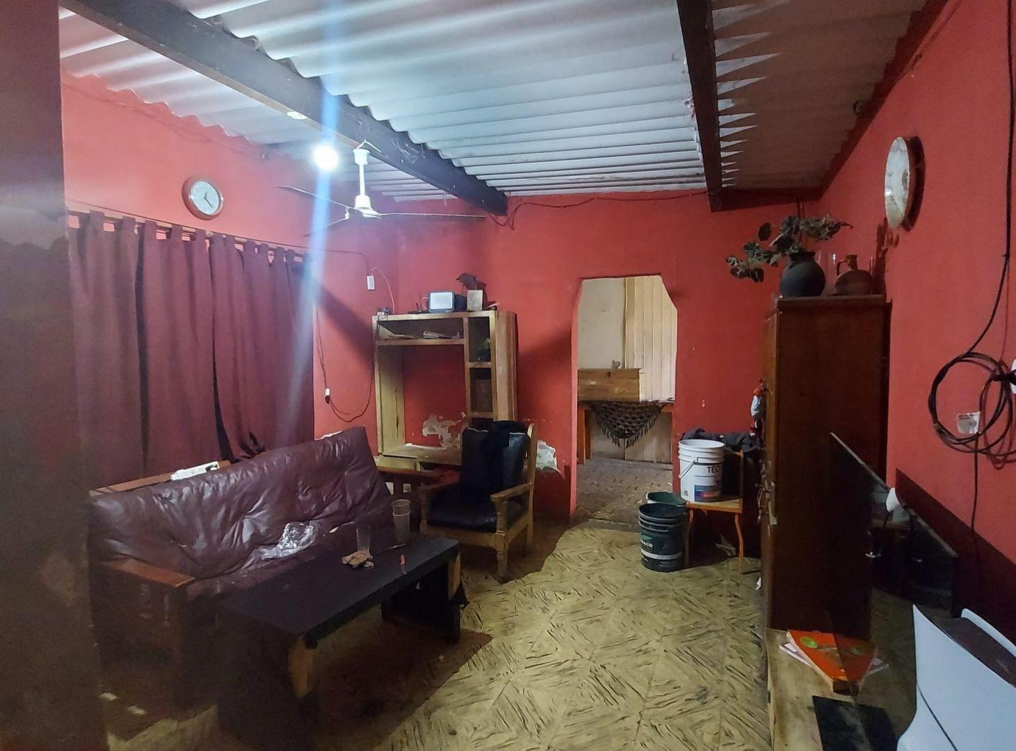 Foto de CASA EN VENTA EN SALTO CON LOCAL, imagen 5