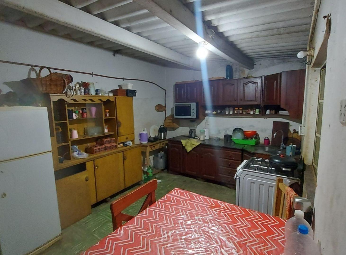 Foto de CASA EN VENTA EN SALTO CON LOCAL, imagen 3