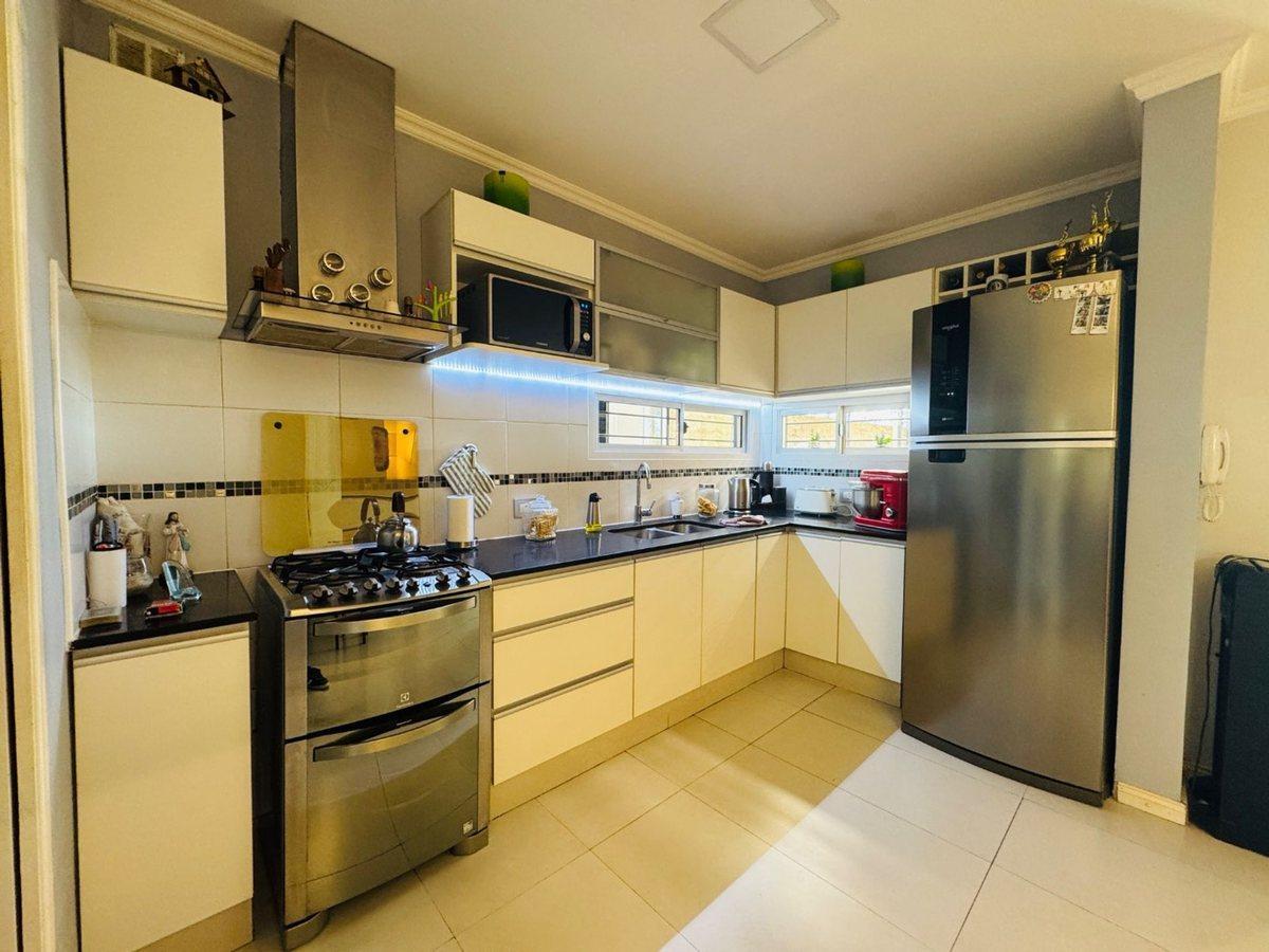 Foto de CASA EN VENTA EN PERGAMINO CON PILETA, imagen 4