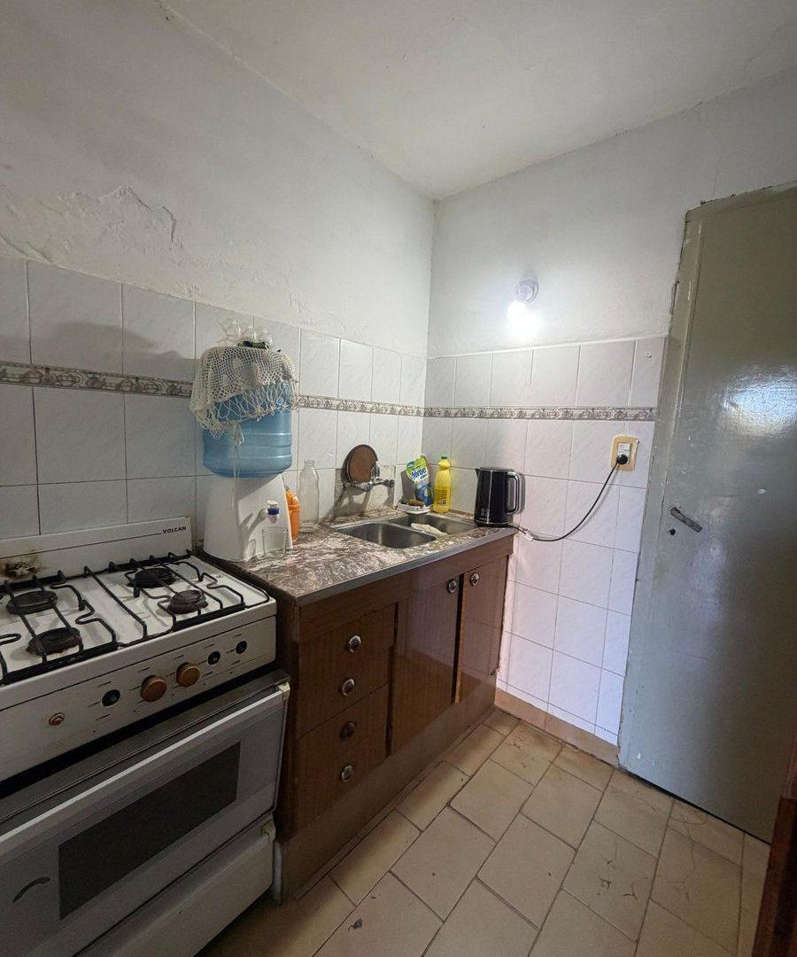 Foto de CASA EN VENTA EN TRENQUE LAUQUEN CON LOCAL, imagen 3