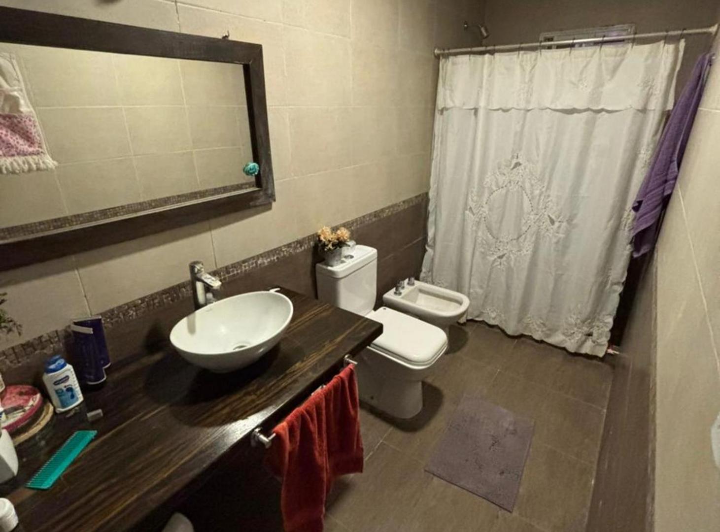Foto de CASA EN VENTA EN PERGAMINO CON PATIO, imagen 5