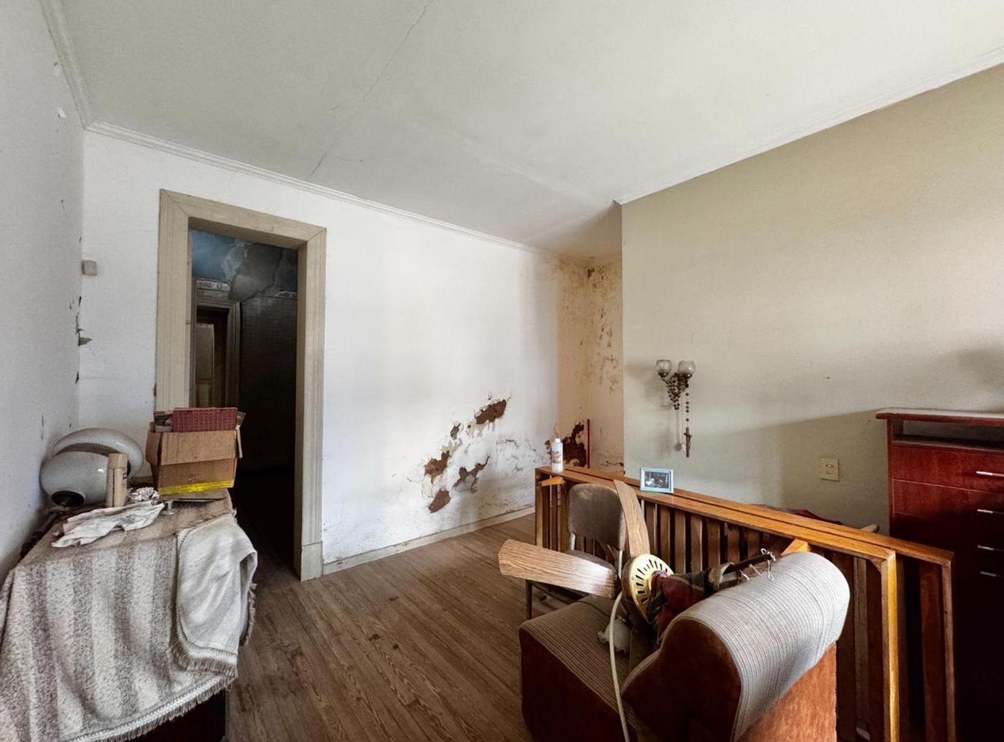 CASA EN VENTA EN ROJAS ZONA CENTRICA