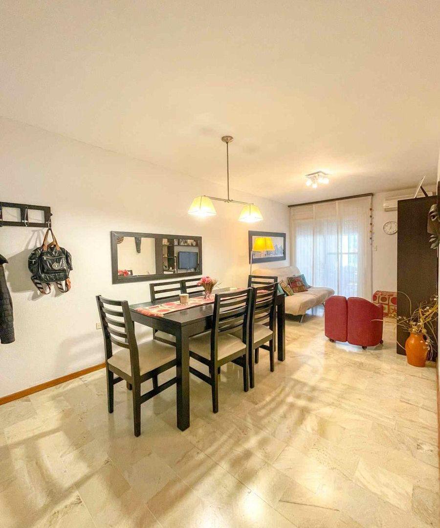 Foto de CASA EN VENTA EN PERGAMINO CON PATIO Y COCHERA, imagen 5