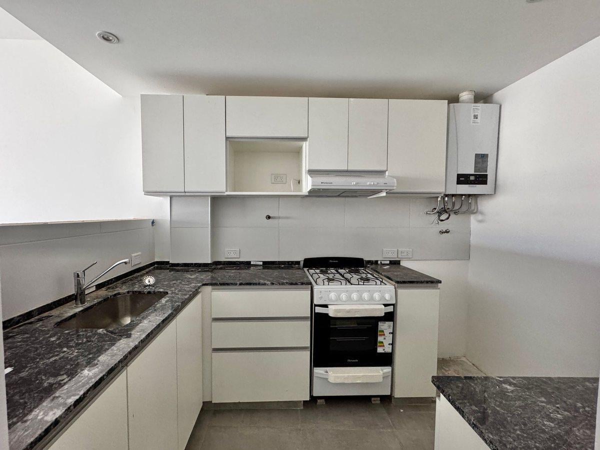 Foto de DEPARTAMENTO EN VENTA EN PERGAMINO CON COCHERA, imagen 5