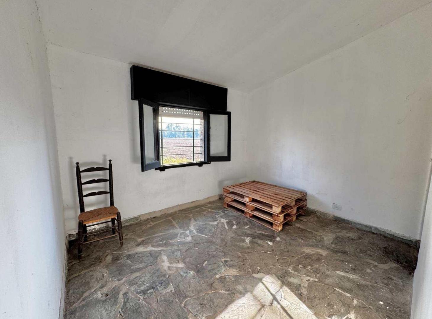 Foto de CASA EN VENTA EN PERGAMINO CON PILETA, imagen 3
