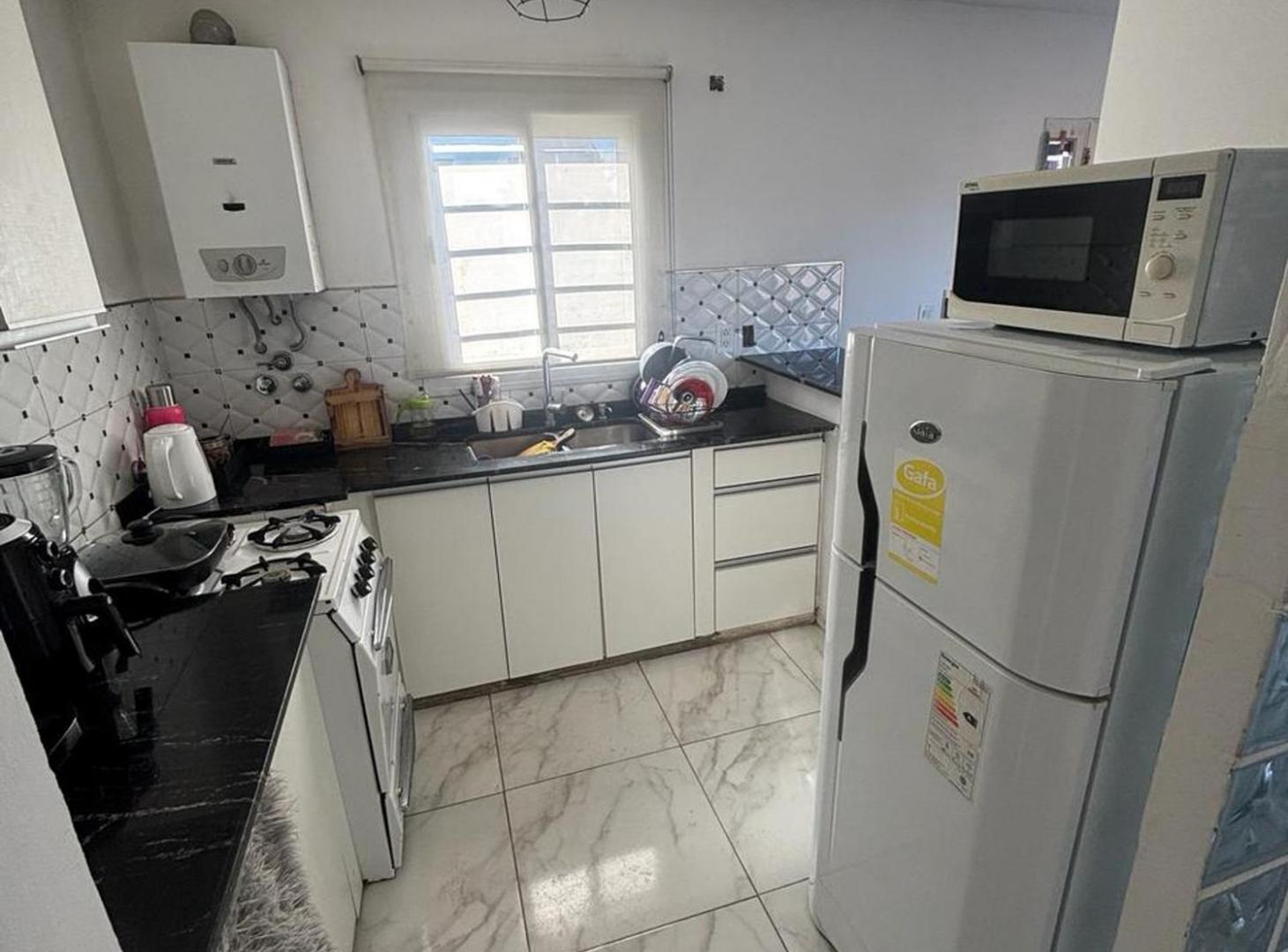 Foto de CASA EN VENTA EN PERGAMINO CON PATIO, imagen 2