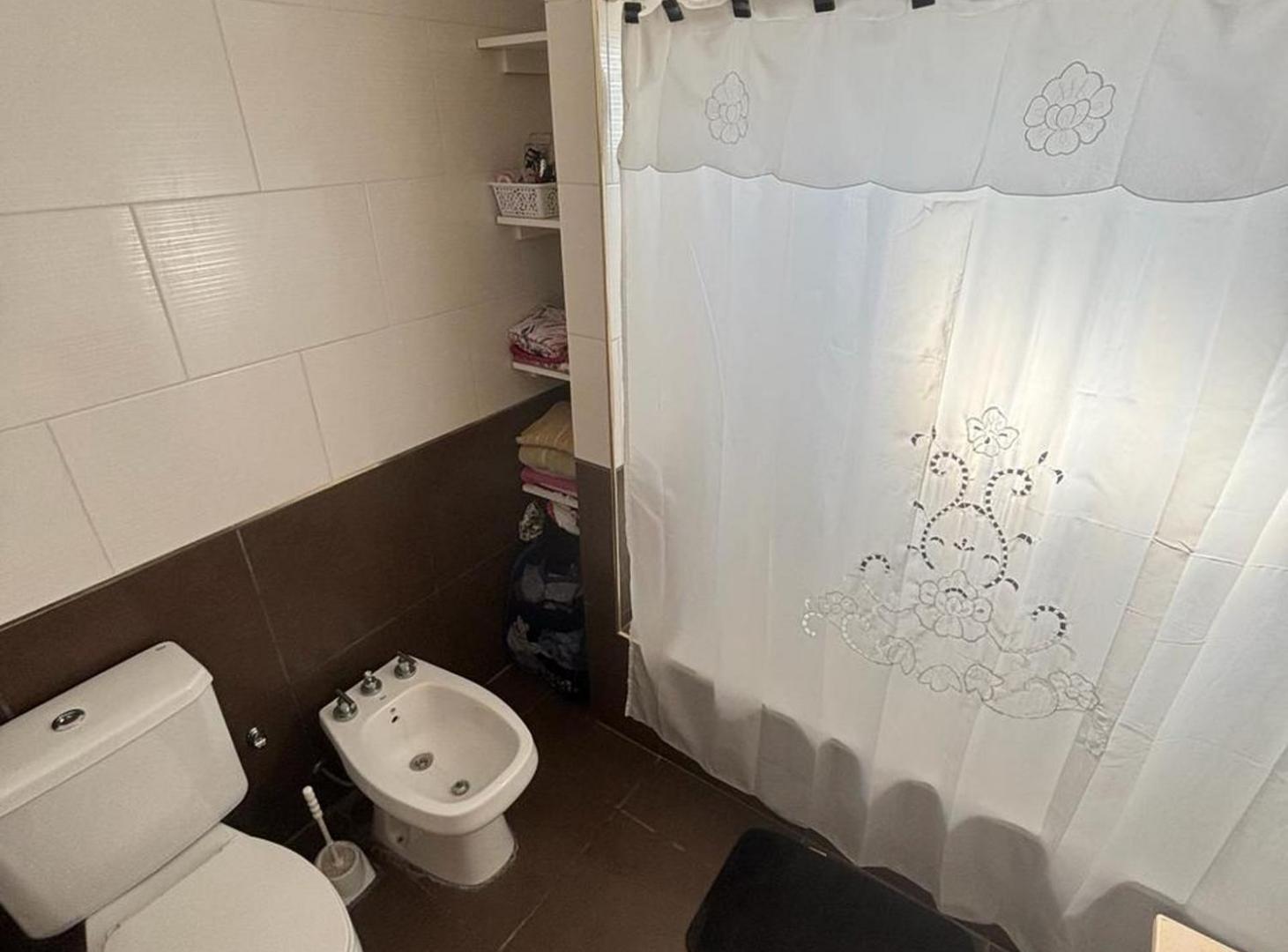 Foto de CASA EN VENTA EN PERGAMINO CON PATIO, imagen 4