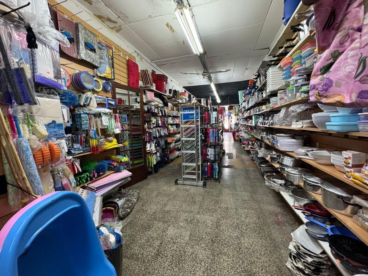 LOCAL COMERCIAL EN VENTA EN LOS TOLDOS