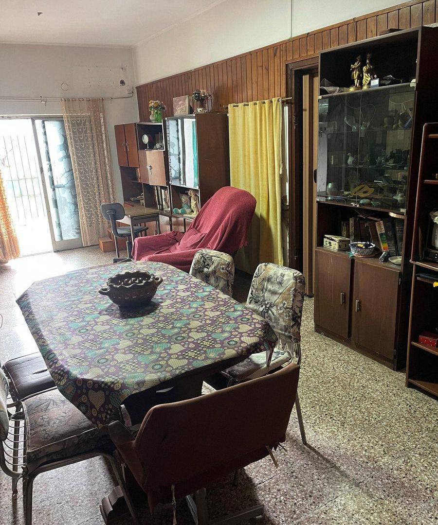 Foto de CASA EN VENTA EN PERGAMINO CON PILETA, imagen 2