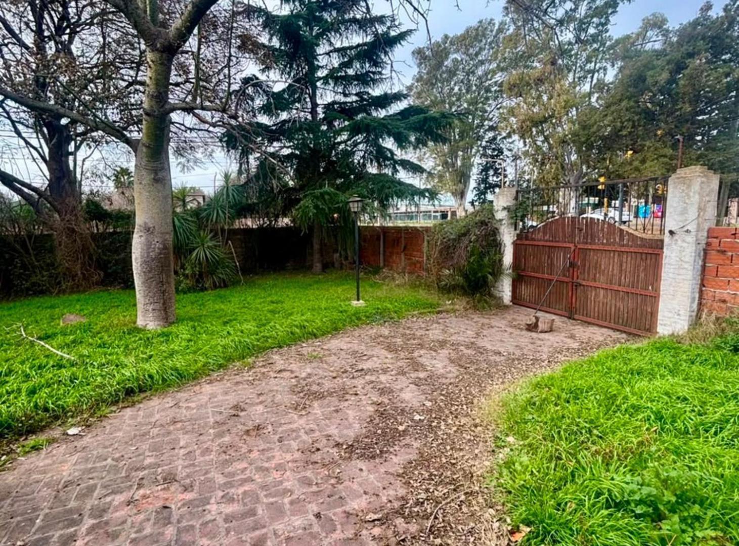 Foto de CASA EN VENTA EN PERGAMINO CON PATIO Y PILETA, imagen 4