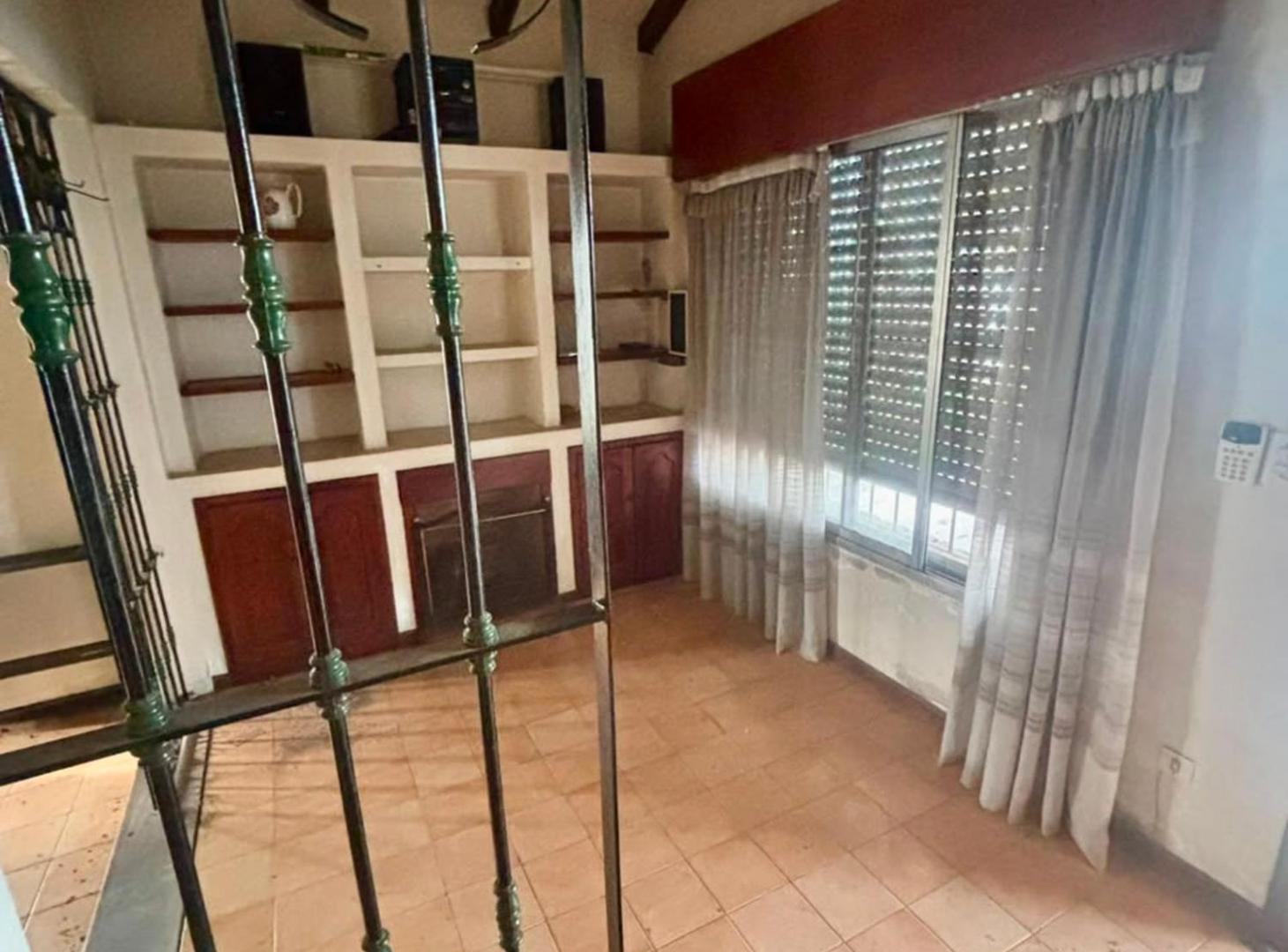Foto de CASA EN VENTA EN PERGAMINO CON PATIO Y PILETA, imagen 3