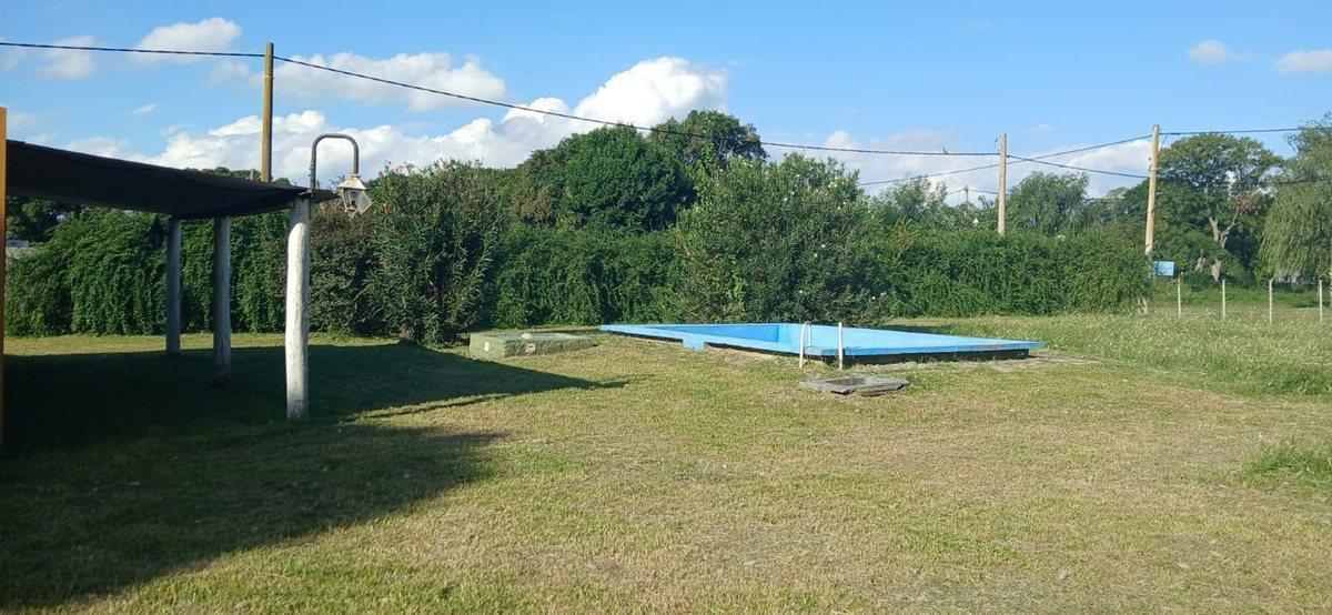 Foto de CASA QUINTA EN VENTA EN ROJAS CON PILETA, imagen 2
