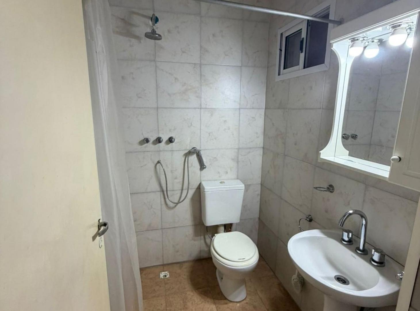 Foto de CASA EN VENTA EN PERGAMINO CON PILETA, imagen 1