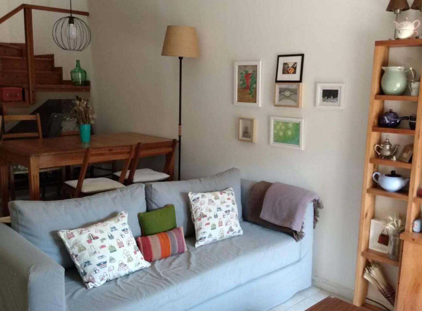 Foto de CASA EN PERGAMINO EN VENTA CON PATIO ZONA CENTRO, imagen 1