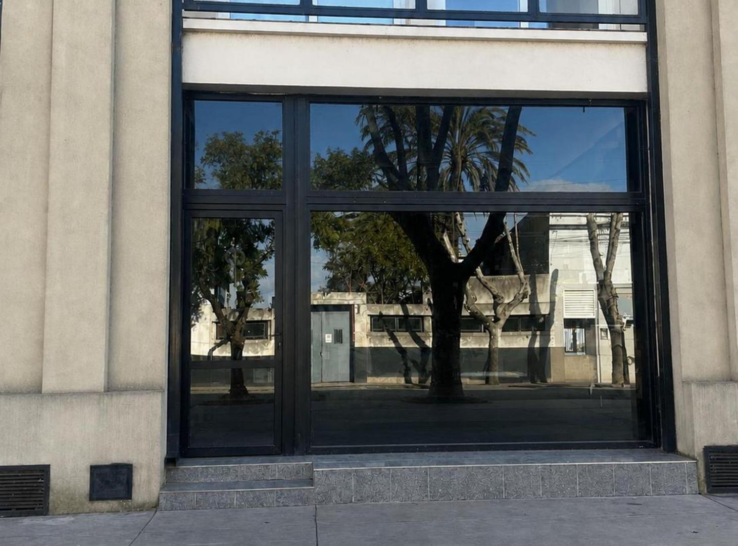 Foto de LOCAL EN VENTA EN PEHUAJÓ, imagen 3