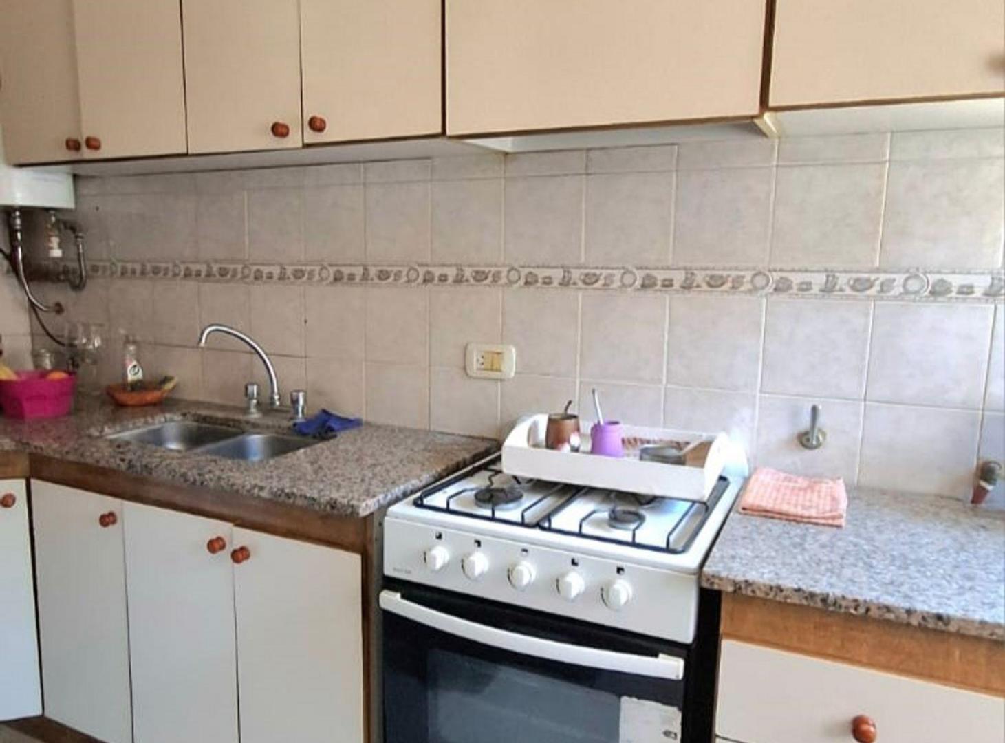 Foto de CASA EN VENTA EN PEHUAJÓ CON PILETA, imagen 5