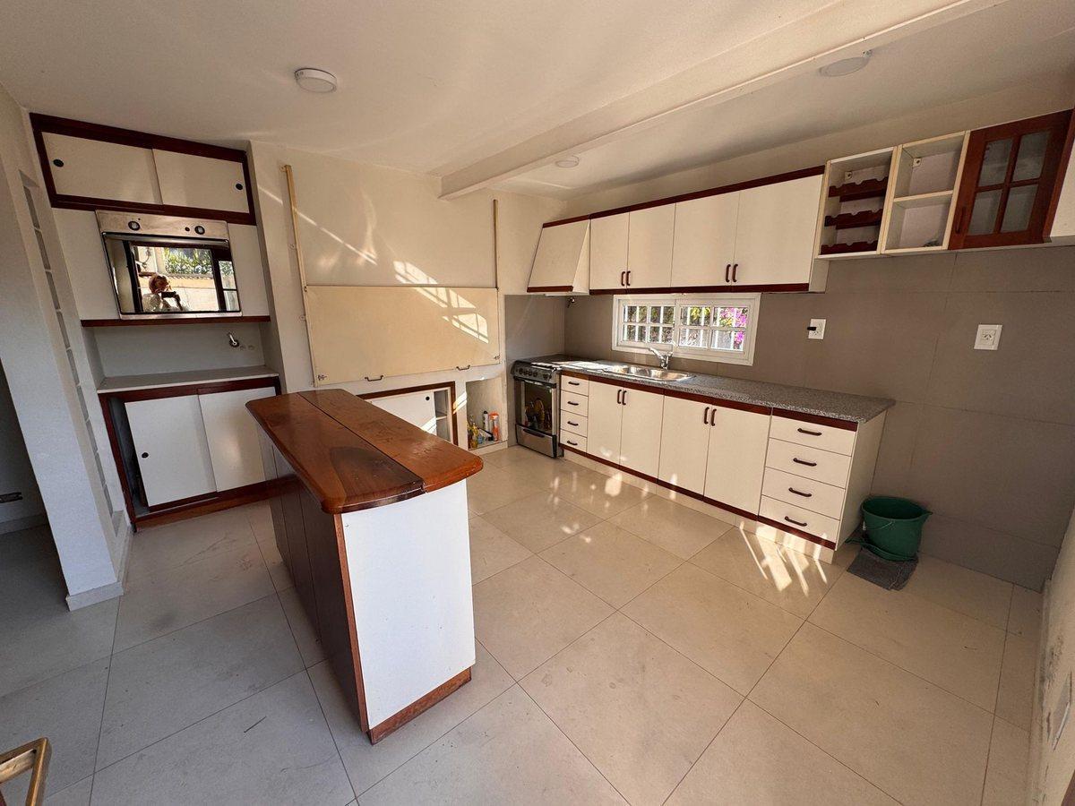 Foto de CASA EN VENTA EN PERGAMINO CON COCHERA, imagen 5