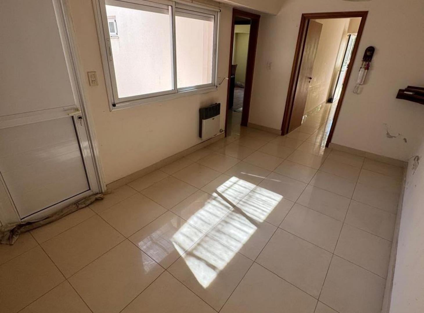 Foto de CASA EN VENTA EN PERGAMINO ZONA CENTRICA, imagen 2