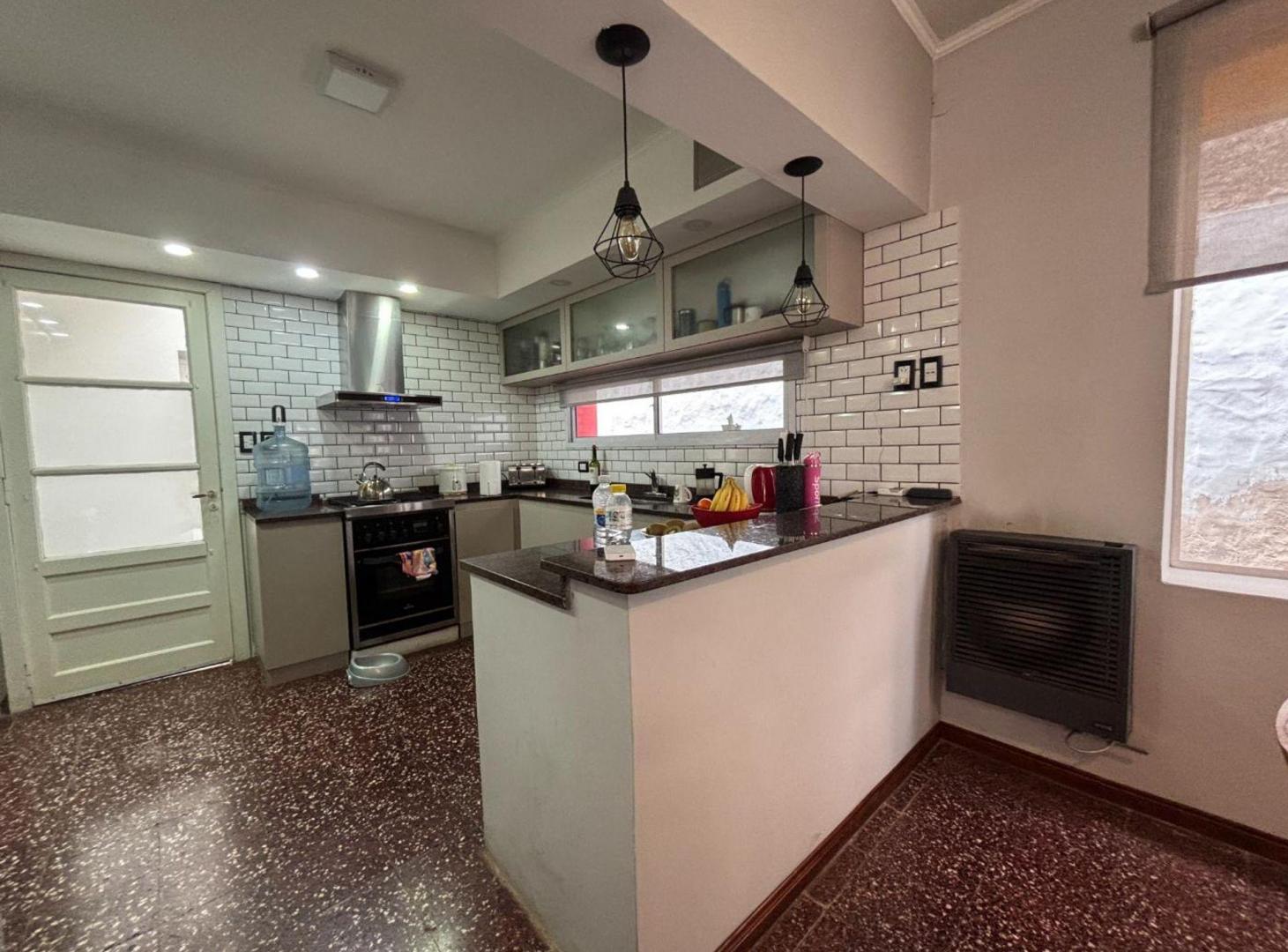 Foto de CASA EN VENTA EN BRAGADO CON PILETA, imagen 4