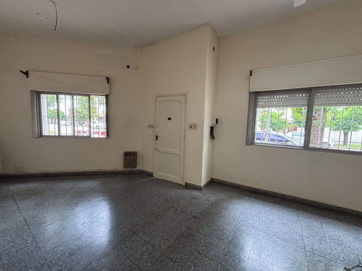CASA EN VENTA EN BRAGADO